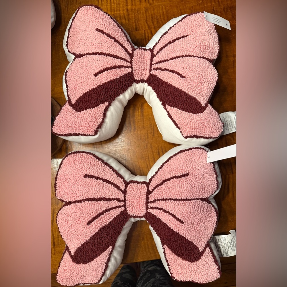 Pink and Burgundy Bow Shaped Pillow decorative throw set